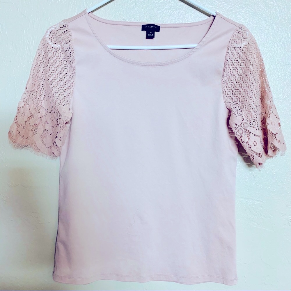New ANN TAYLOR Factory Lace Sleeve Scoop-Neck Top